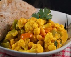 goan-veg-curry-with-chapati-b-sm
